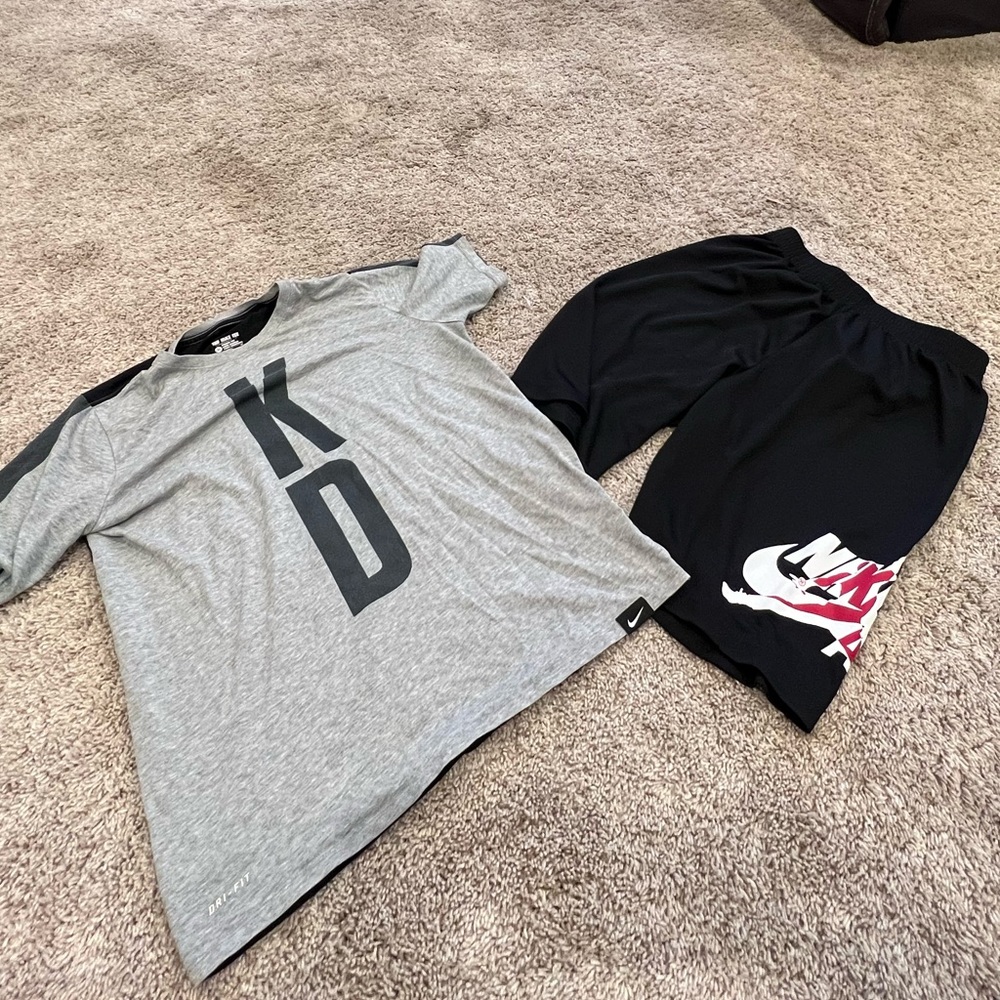 Boys XL nike bundle.